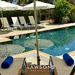 Beachside 5-bed With Private Pool * 尼奥克瑞奥