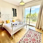 Beachside 5-bed With Private Pool 尼奥克瑞奥