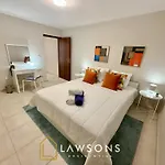 Beachside 5-bed With Private Pool