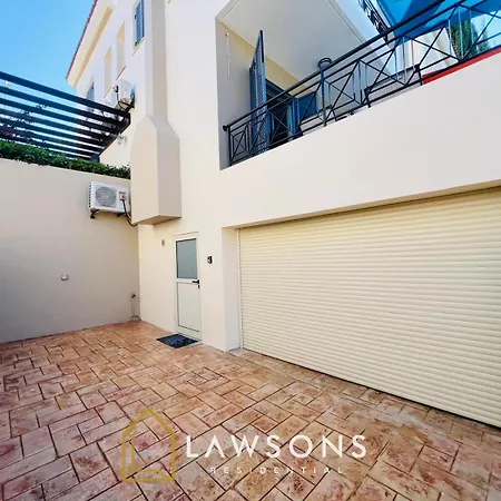 Beachside 5-bed With Private Pool Neo Chorio