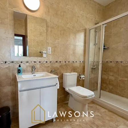 Beachside 5-bed With Private Pool Willa Neo Chorio
