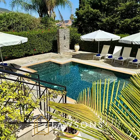 Beachside 5-bed With Private Pool Villa