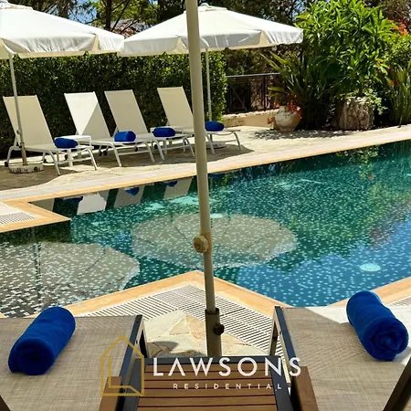 Beachside 5-bed With Private Pool * Neo Chorio