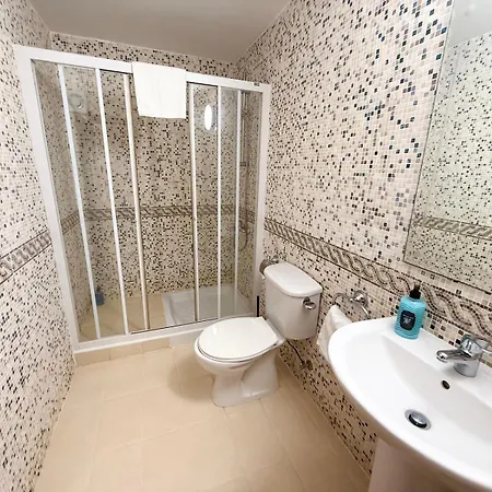 Willa Beachside 5-bed With Private Pool
