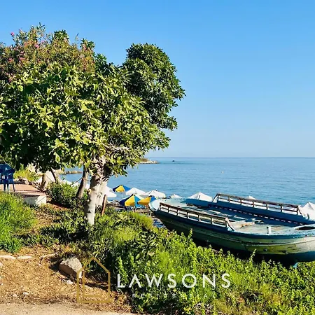 Beachside 5-bed With Private Pool Neo Chorio
