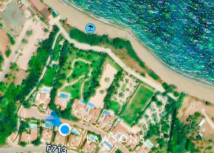 Beachside 5-bed With Private Pool *