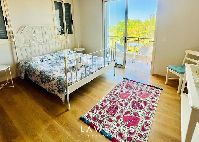 Vila Beachside 5-bed With Private Pool