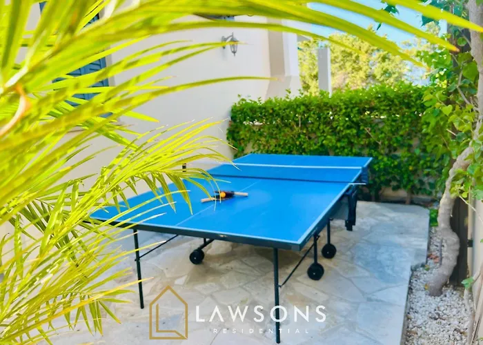 Beachside 5-bed With Private Pool * Neo Chorio