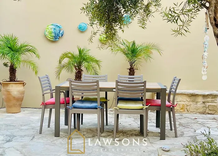 Vila Beachside 5-bed With Private Pool