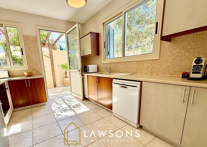 Vila Beachside 5-bed With Private Pool Neo Chorio